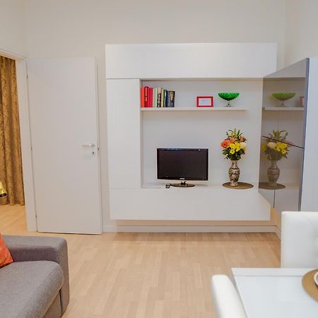 Guesthost - Istria M5 Cozy Apartment Milaan Buitenkant foto