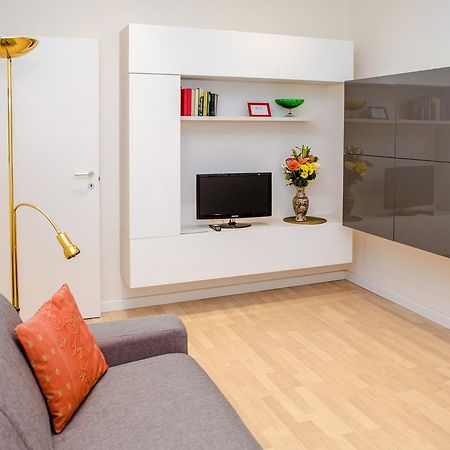 Guesthost - Istria M5 Cozy Apartment Milaan Buitenkant foto